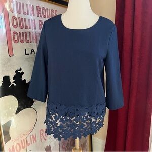 Lucy & Laurel: Anthropology Navy Blue 3/4 Sleeve Bottom Knit Floral Lace Blouse